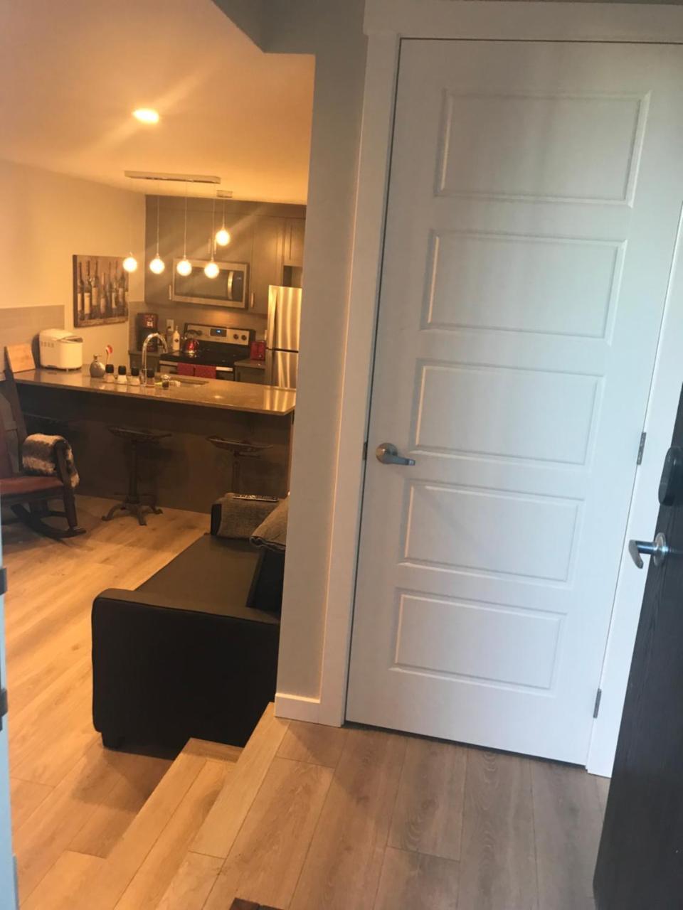 Home Sweet Condo YYC Екстериор снимка