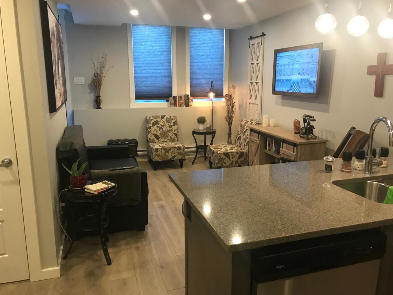 Home Sweet Condo YYC Екстериор снимка