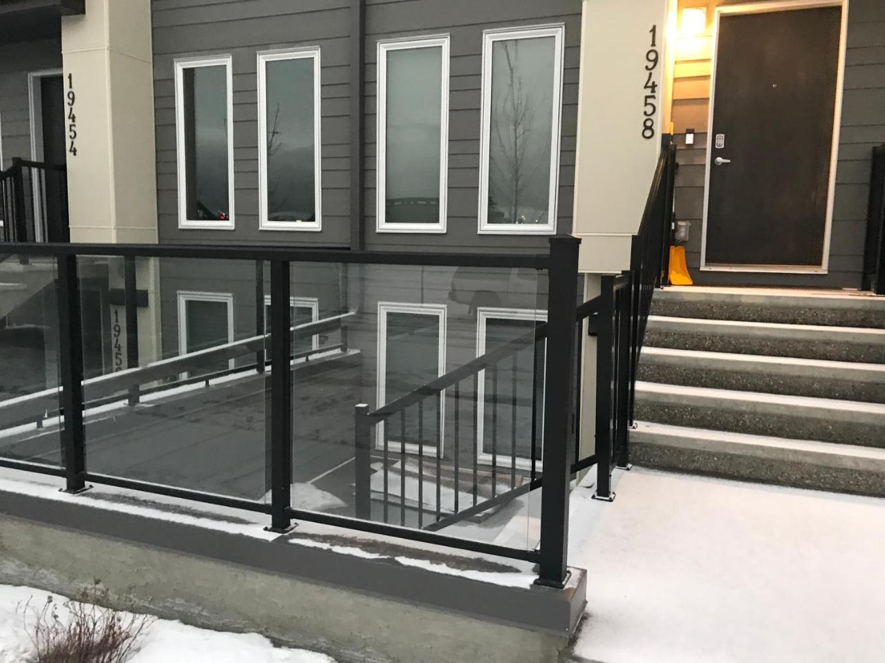 Home Sweet Condo YYC Екстериор снимка