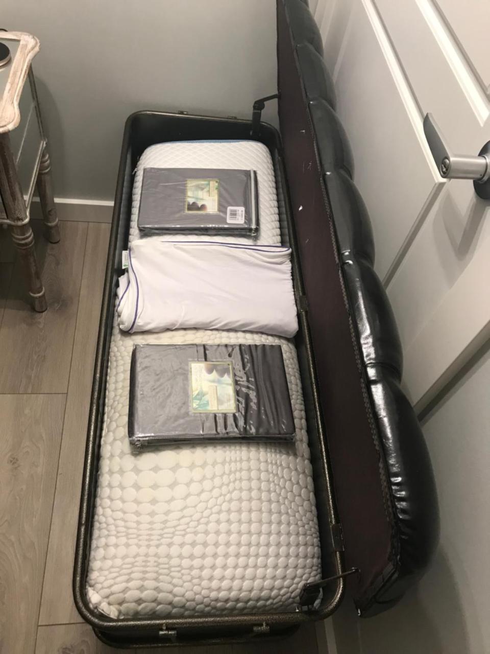 Home Sweet Condo YYC Екстериор снимка